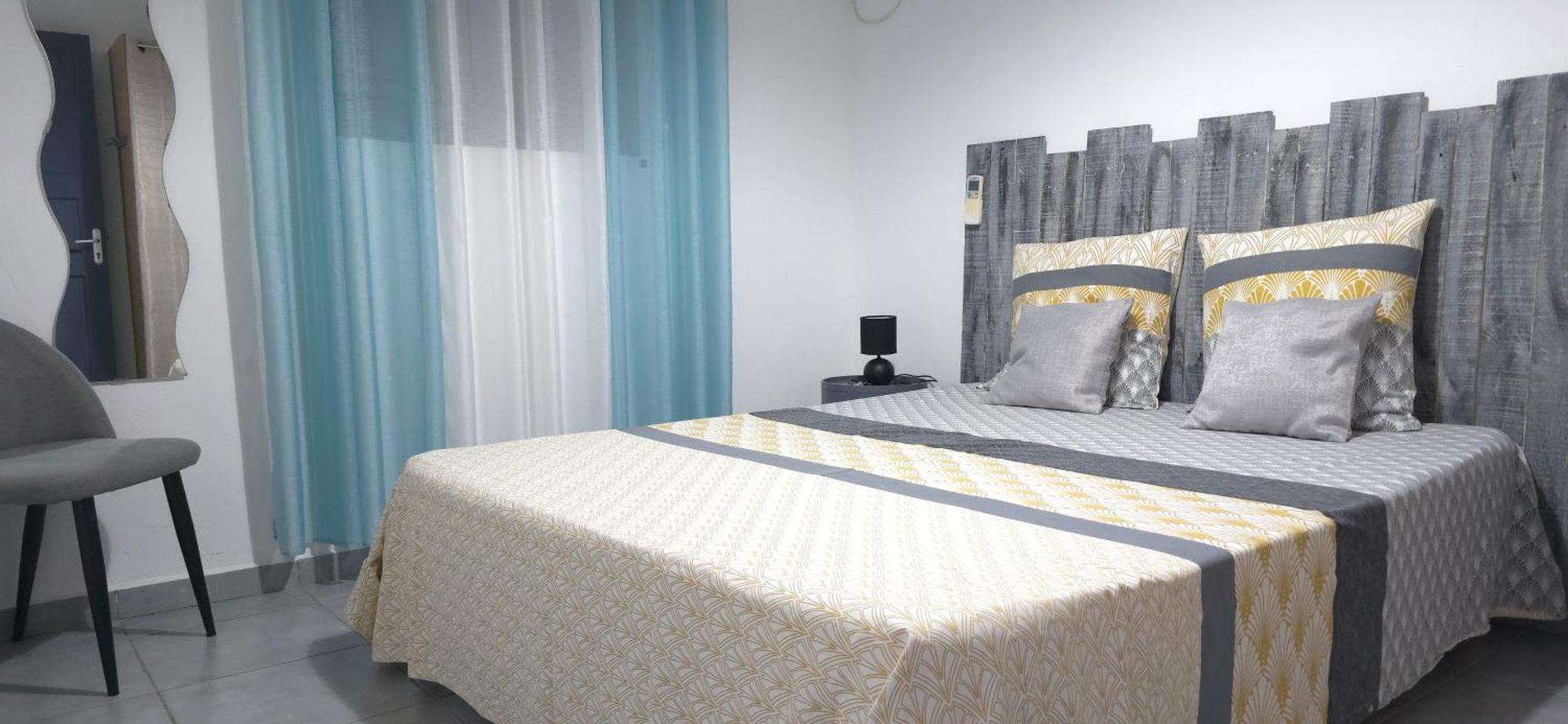 Maison Laurencia - Appartement Au Rez-De-Chaussee Avec Jardin Sainte-Anne  Exteriör bild